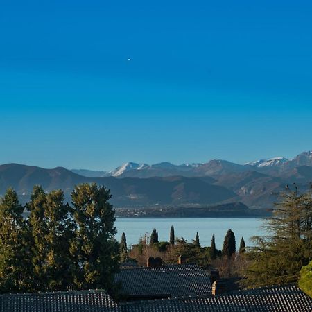 Apartamento Luminoso Peschiera del Garda Exterior foto