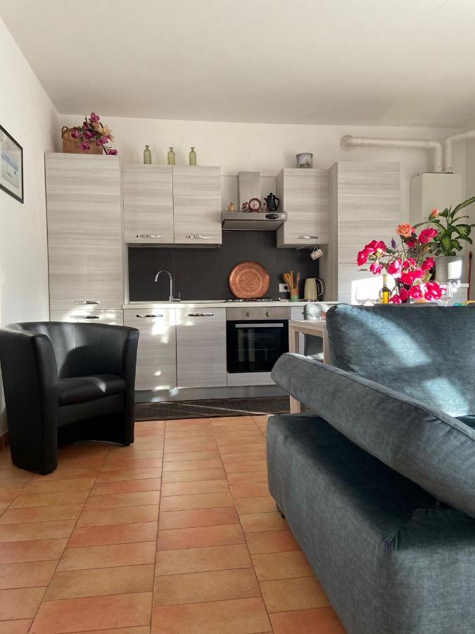 Apartamento Luminoso Peschiera del Garda Exterior foto