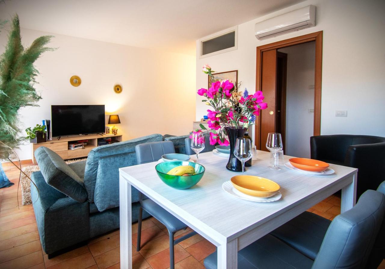 Apartamento Luminoso Peschiera del Garda Exterior foto