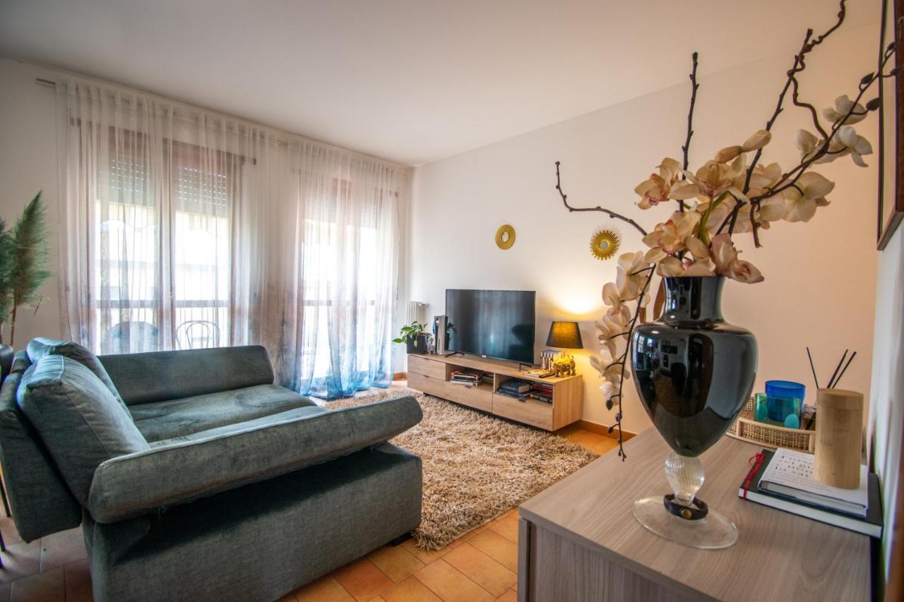 Apartamento Luminoso Peschiera del Garda Exterior foto