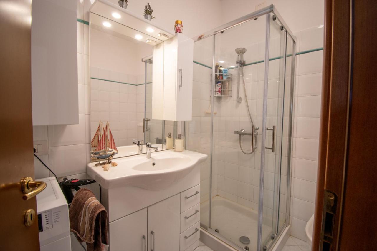 Apartamento Luminoso Peschiera del Garda Exterior foto